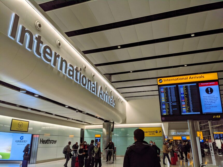 biggleswade to Gatwick airport